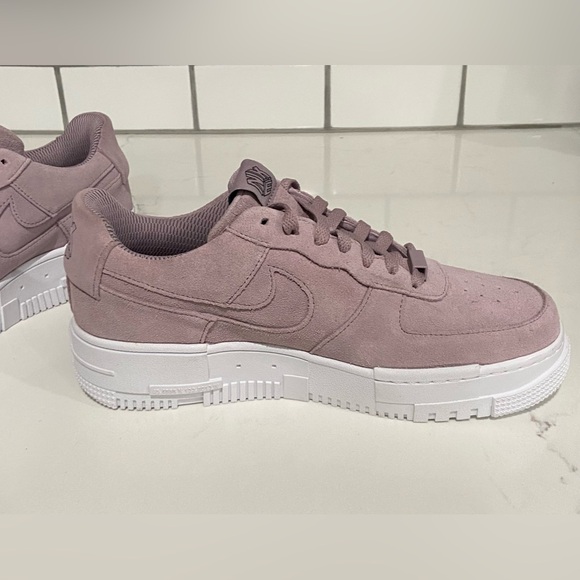 Nike Air Force 1 Pixel Plum Fog Women’s Size 10 New Without Box - Picture 8 of 15